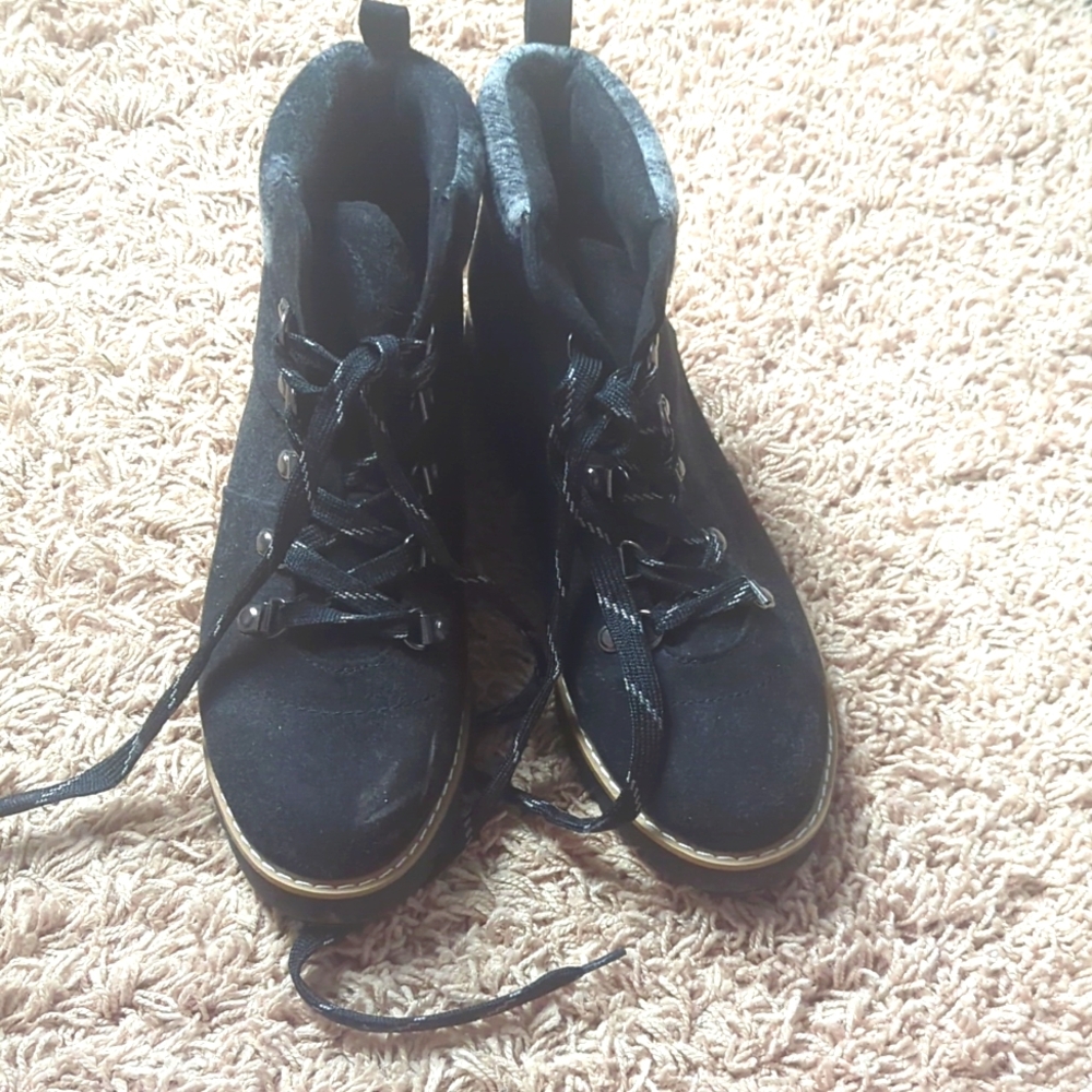 Sonoma Hiking Boots